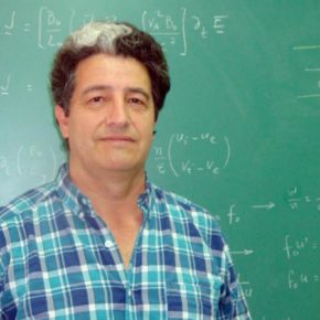 Un argentino fue premiado por el Centro Internacional de Física Teórica de Trieste Un argentino fue premiado por el Centro Internacional de Física Teórica de Trieste